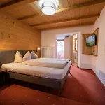 Haus Steinbock 3* ノイシュティフト・イム・シュトゥーバイタール