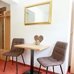 Haus Steinbock ベッド・アンド・ブレックファスト