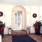 Haus Steinbock ベッド・アンド・ブレックファスト