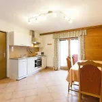 Haus Steinbock Alojamento de Acomodação e Pequeno-almoço Neustift im Stubaital