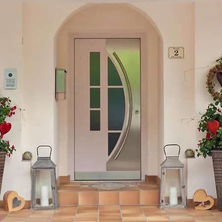 Haus Steinbock Bed & Breakfast *