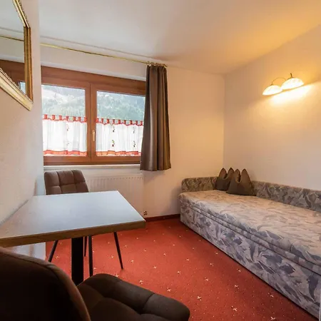 Haus Steinbock Bed & Breakfast Neustift im Stubaital