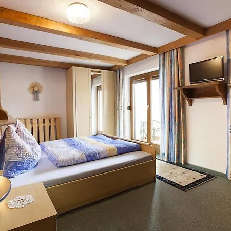 Haus Steinbock Bed & Breakfast Neustift im Stubaital
