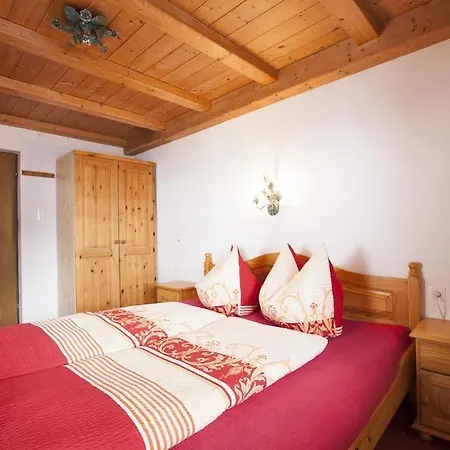 Haus Steinbock Bed & Breakfast Neustift im Stubaital