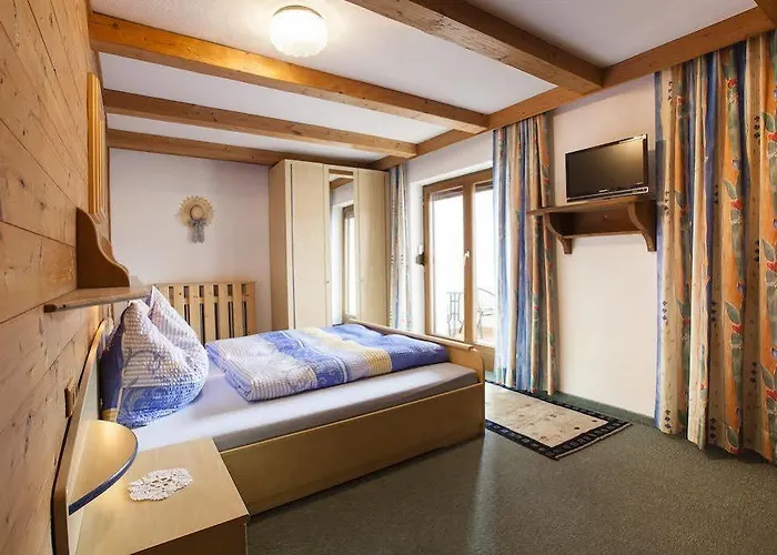 Haus Steinbock Bed & Breakfast Neustift im Stubaital